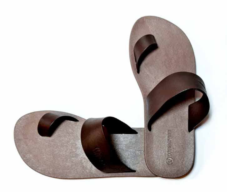 POP THUMB BROWN SOLE CHOCOLATE STRAP