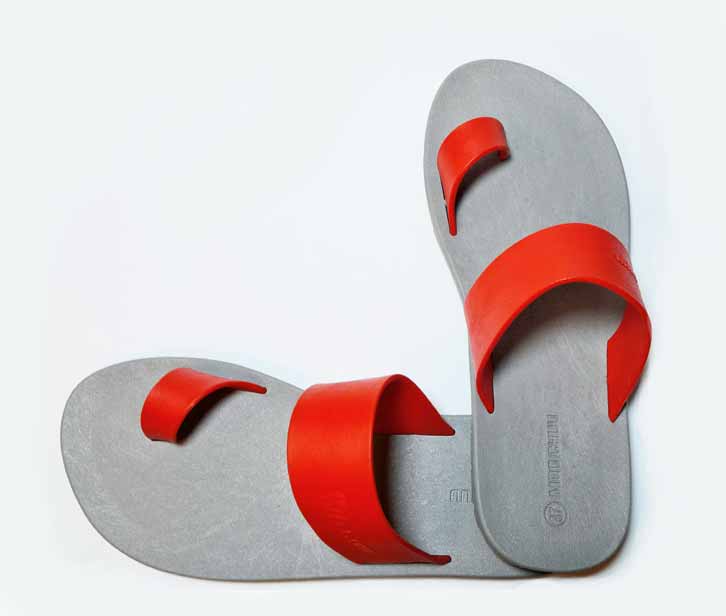POP THUMB GREY SOLE RED STRAP